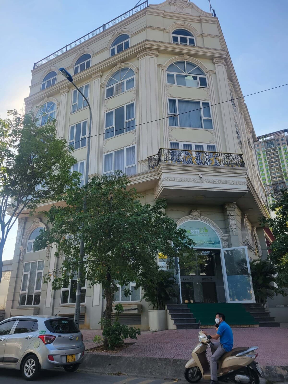 40 Đặng như mai , thạnh mỹ lợi. q2